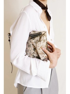 BOLSO DE MANO POUCH KOLKWITZIA