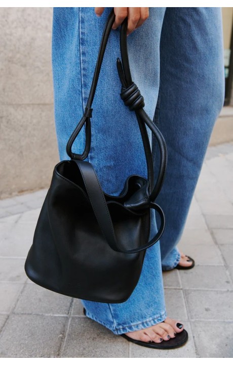 BOLSO CUBO M NEGRO