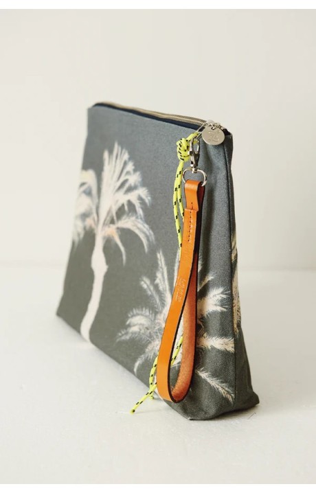 BOLSO DE MANO POUCH SOTOGRANDE