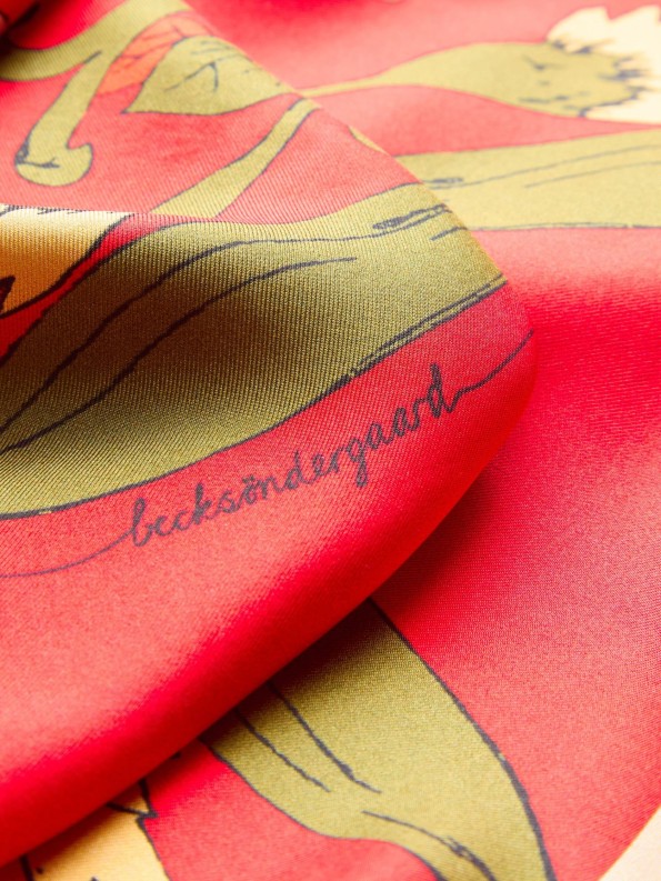 PAÑUELO SEDA MAGNA FLOWER