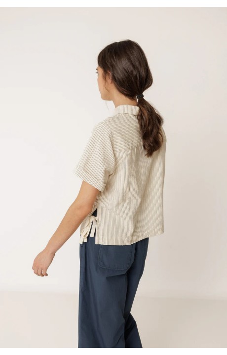 CAMISA RAYA DIPLOMÁTICA